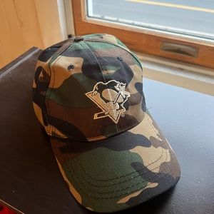 Pittsburgh Penguins NHL camo cap/hat